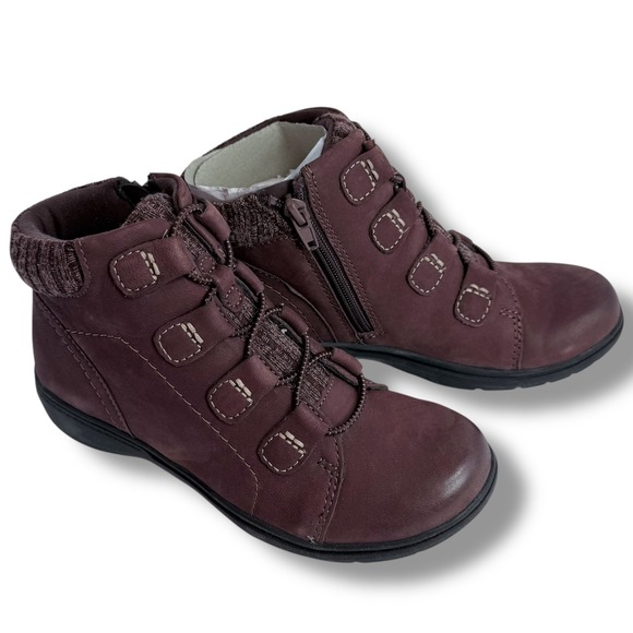 New Clarks Carleigh Jade Burgundy Nubuck Leather Knit Hiking Ankle Boots US 6M - Picture 13 of 16